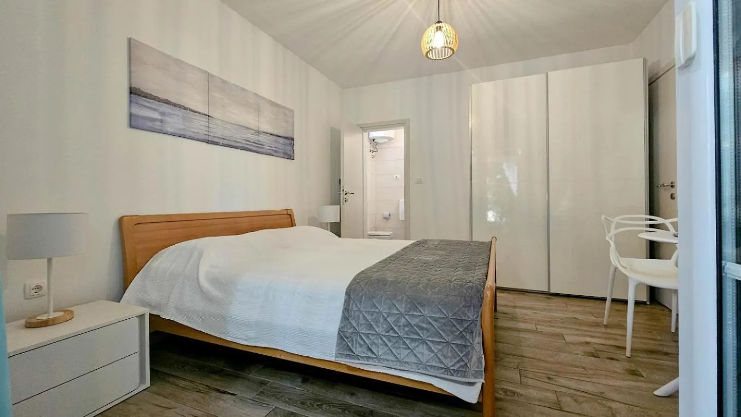 Viviana Azur Apartment Novigrad  Croatia